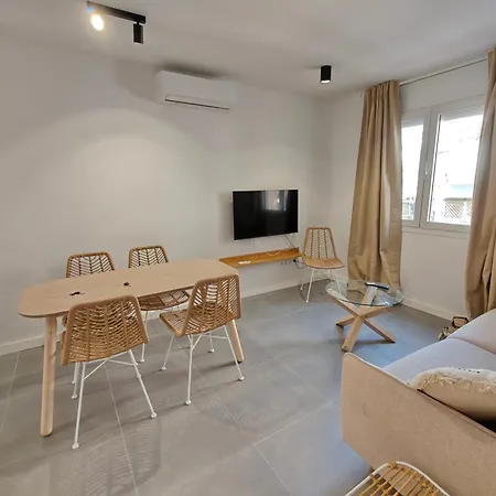 Charming Poblenou Апартаменты *