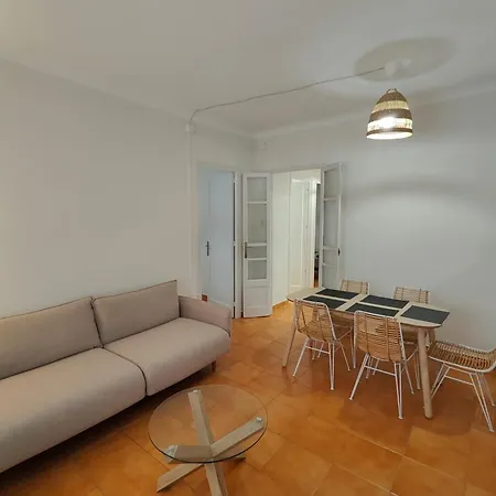 Charming Poblenou Апартаменты Барселона
